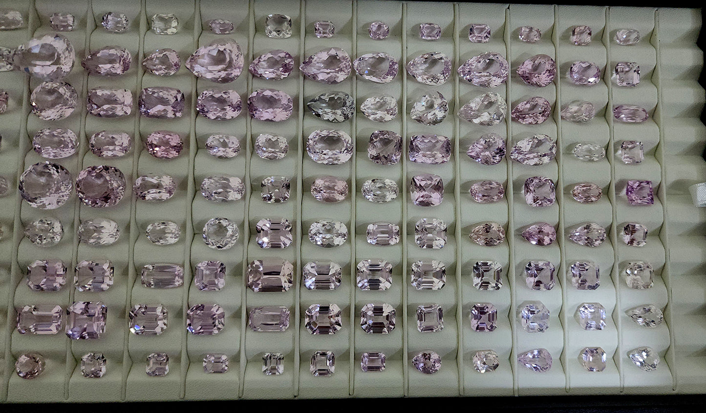 808CT NATURAL PINK KUNZITE PARCEL GEMSTONE - imaangems