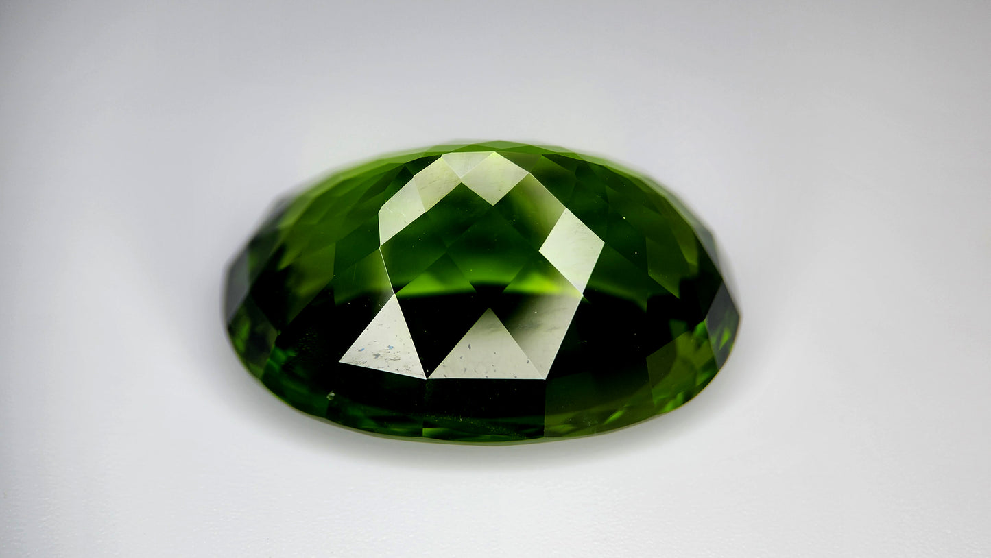 39.65 Carats Natural Peridot From Pakistan IGCPeridot03