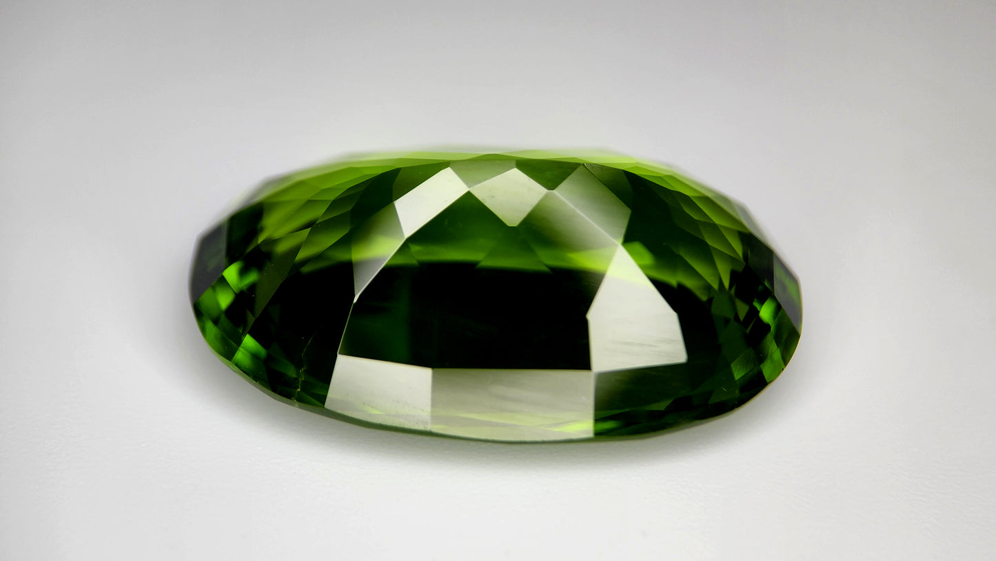 33.85 Carats Natural Peridot From Pakistan IGCPeridot05