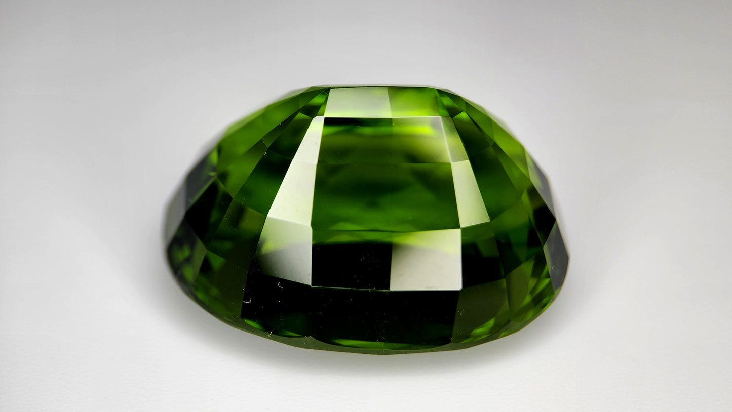 39.25 Carats Natural Peridot From Pakistan IGCPeridot06
