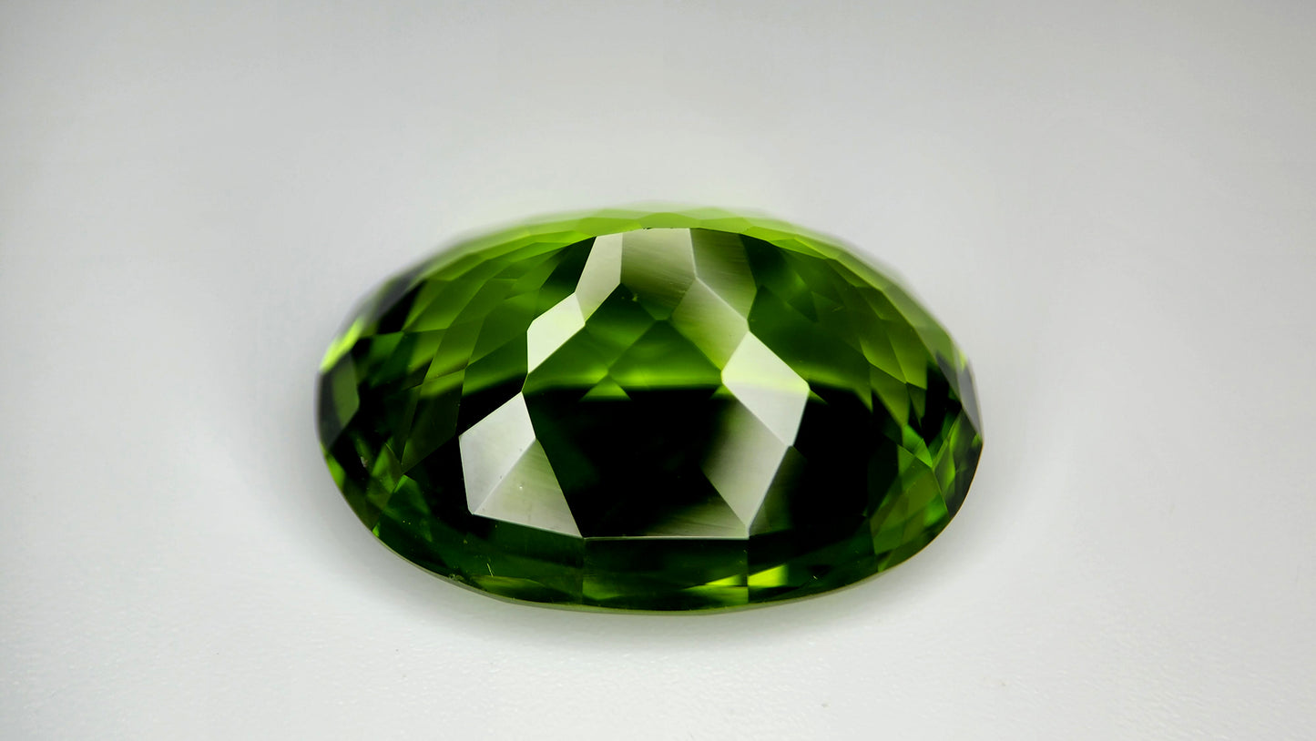 25.85 Carats Natural Peridot From Pakistan IGCPeridot08
