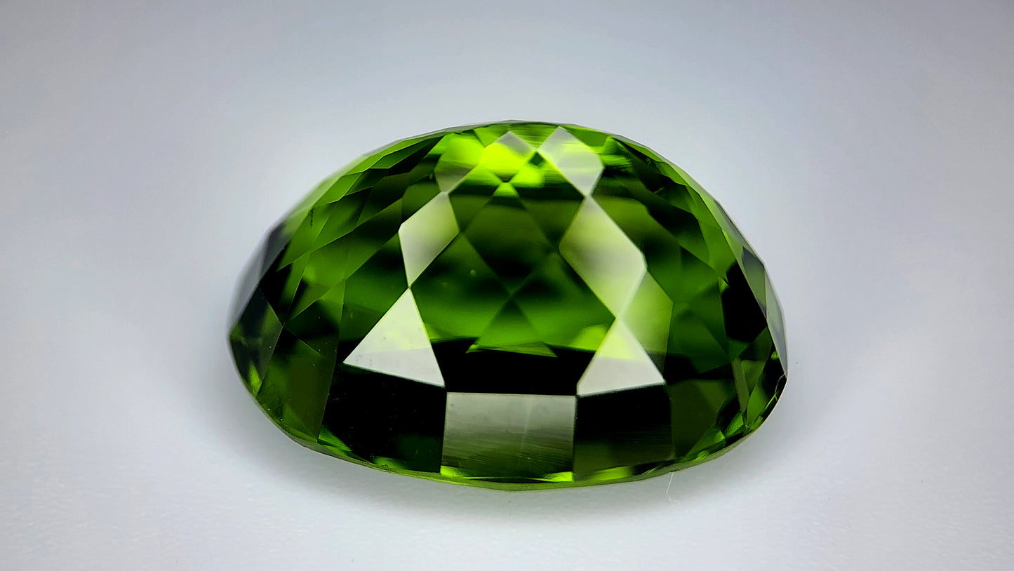 20.25 Carats Natural Peridot From Pakistan IGCPeridot10