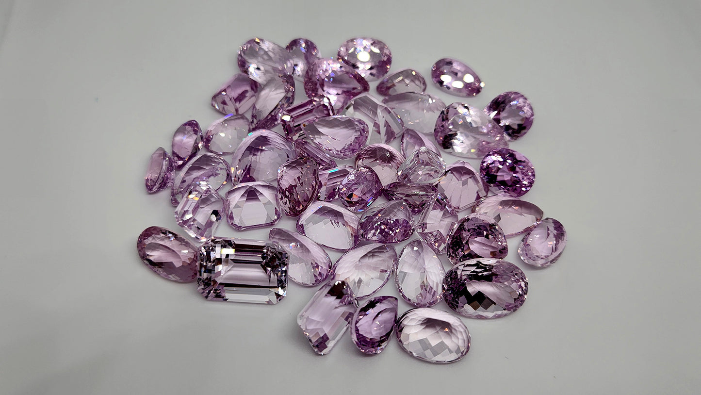 450 Carat Natural Pink Kunzite Gemstone Lot