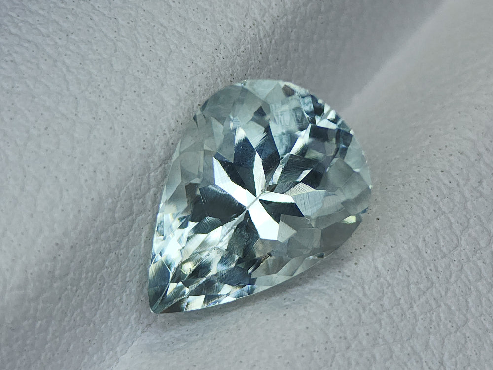 2.22ct natural aquamarine stone igcga19 - imaangems