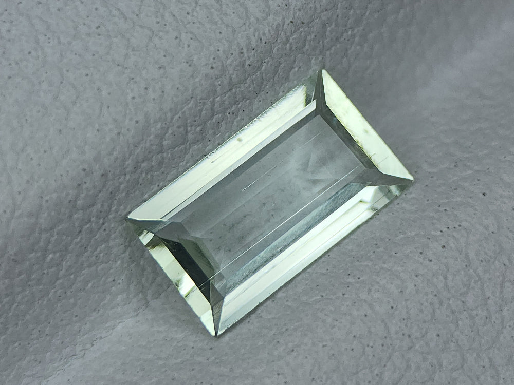 0.84ct natural aquamarine stone igcga80 - imaangems
