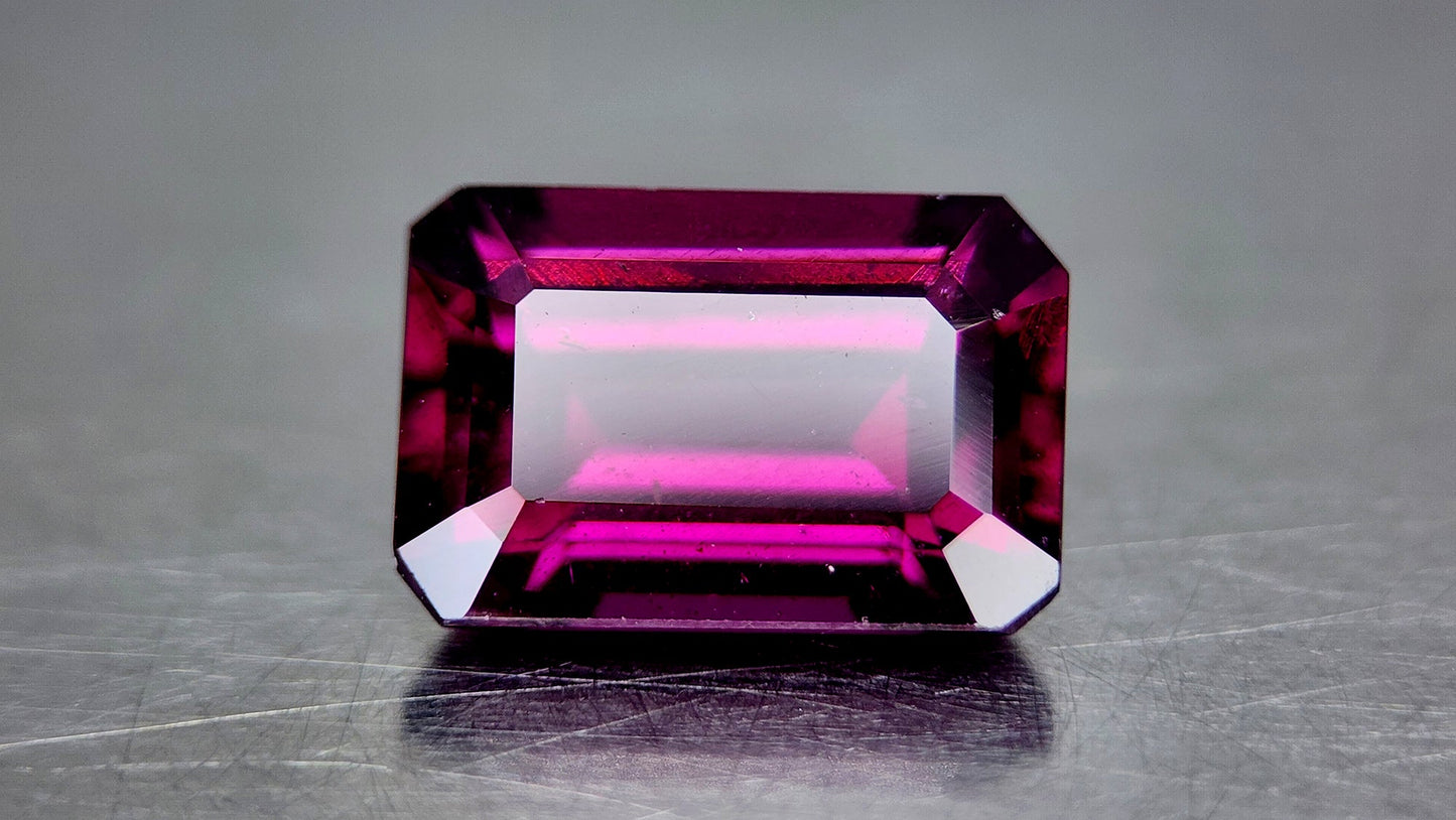 Natural Grape Garnet 17