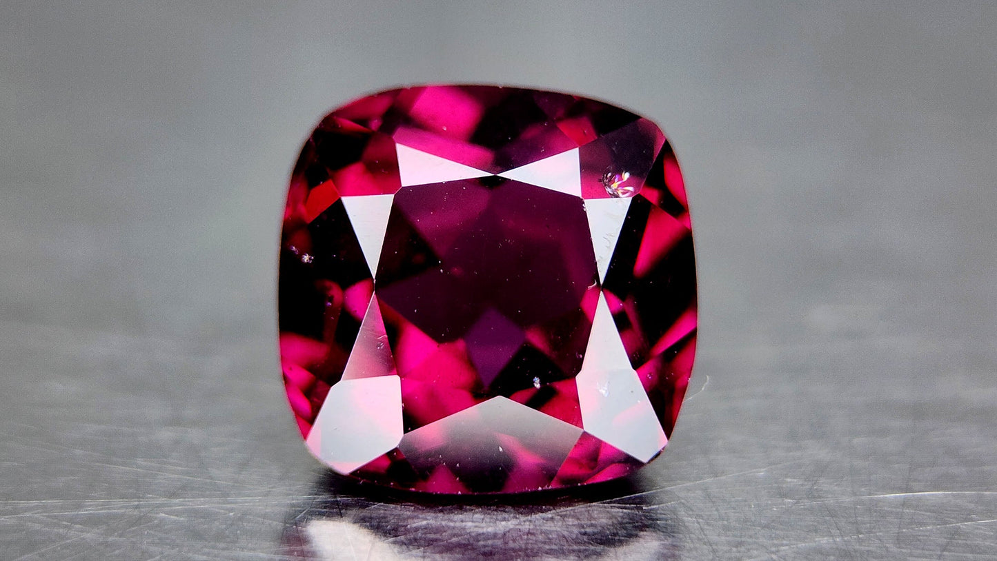 Natural Grape Garnet 28