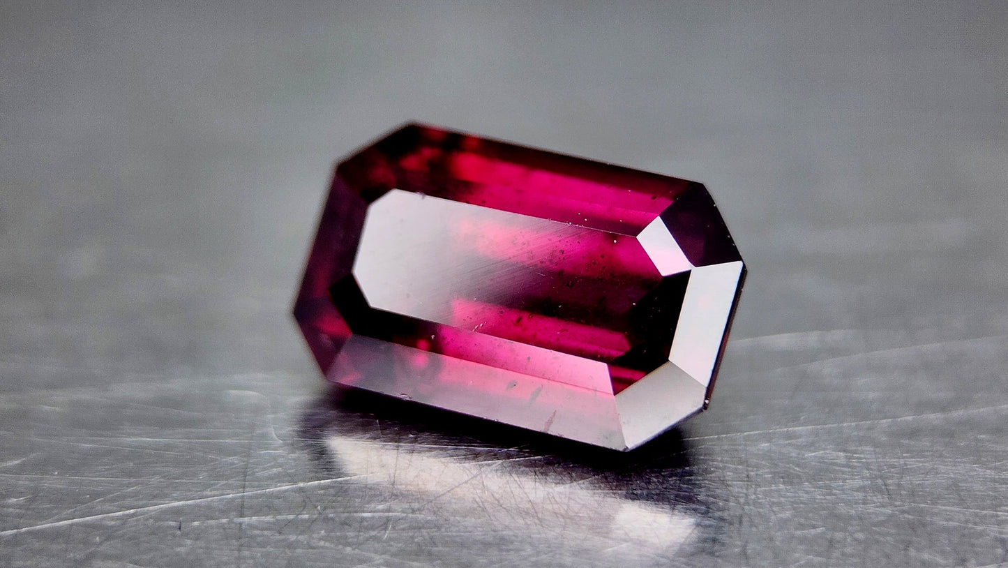 Natural Grape Garnet 35