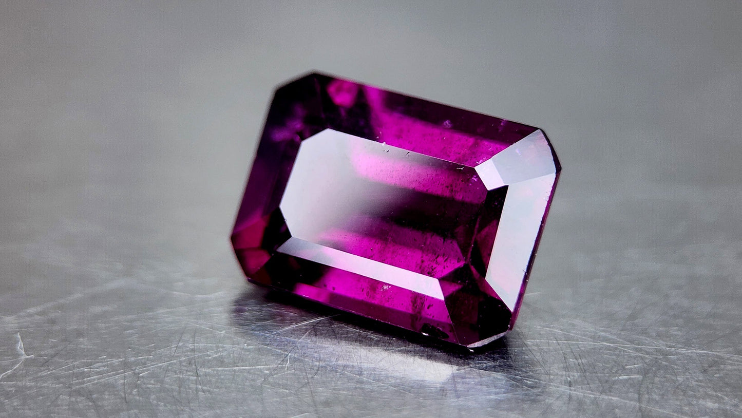 Natural Grape Garnet 76