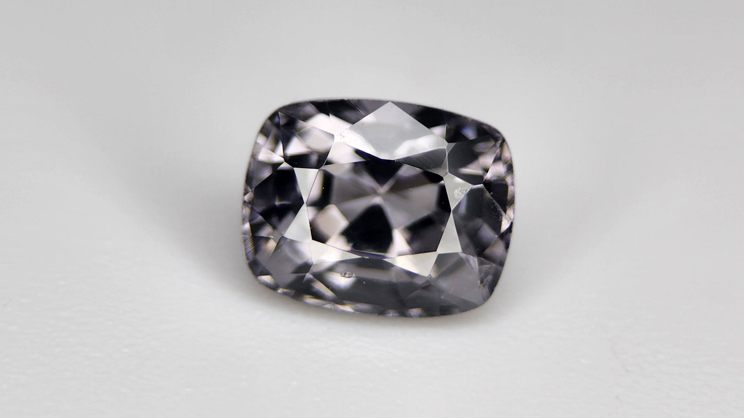 1.1Carats Natural Spinel Gemstone IGCAMAS43