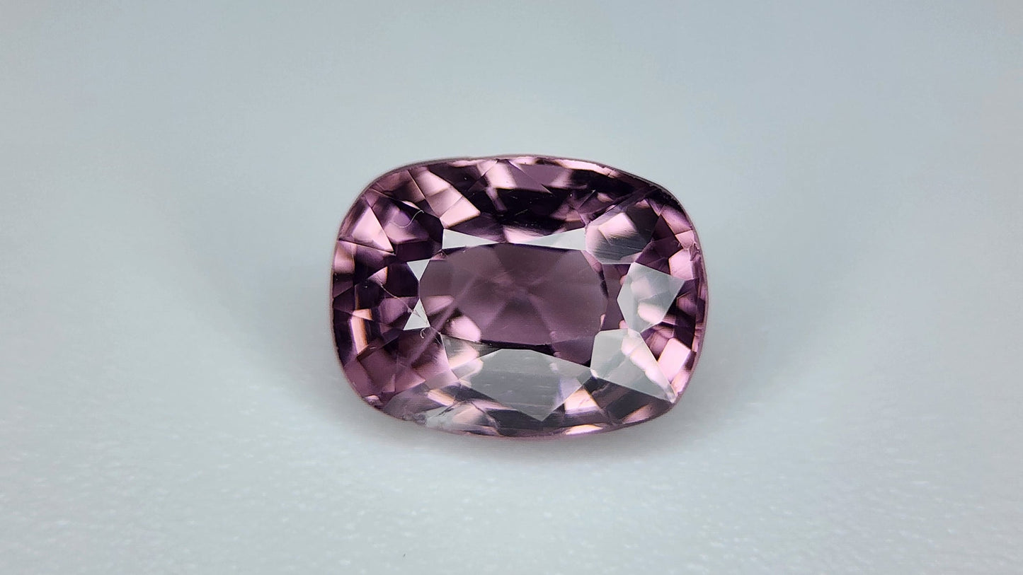 1.05Carats Natural Spinel Gemstone IGCAMAS95