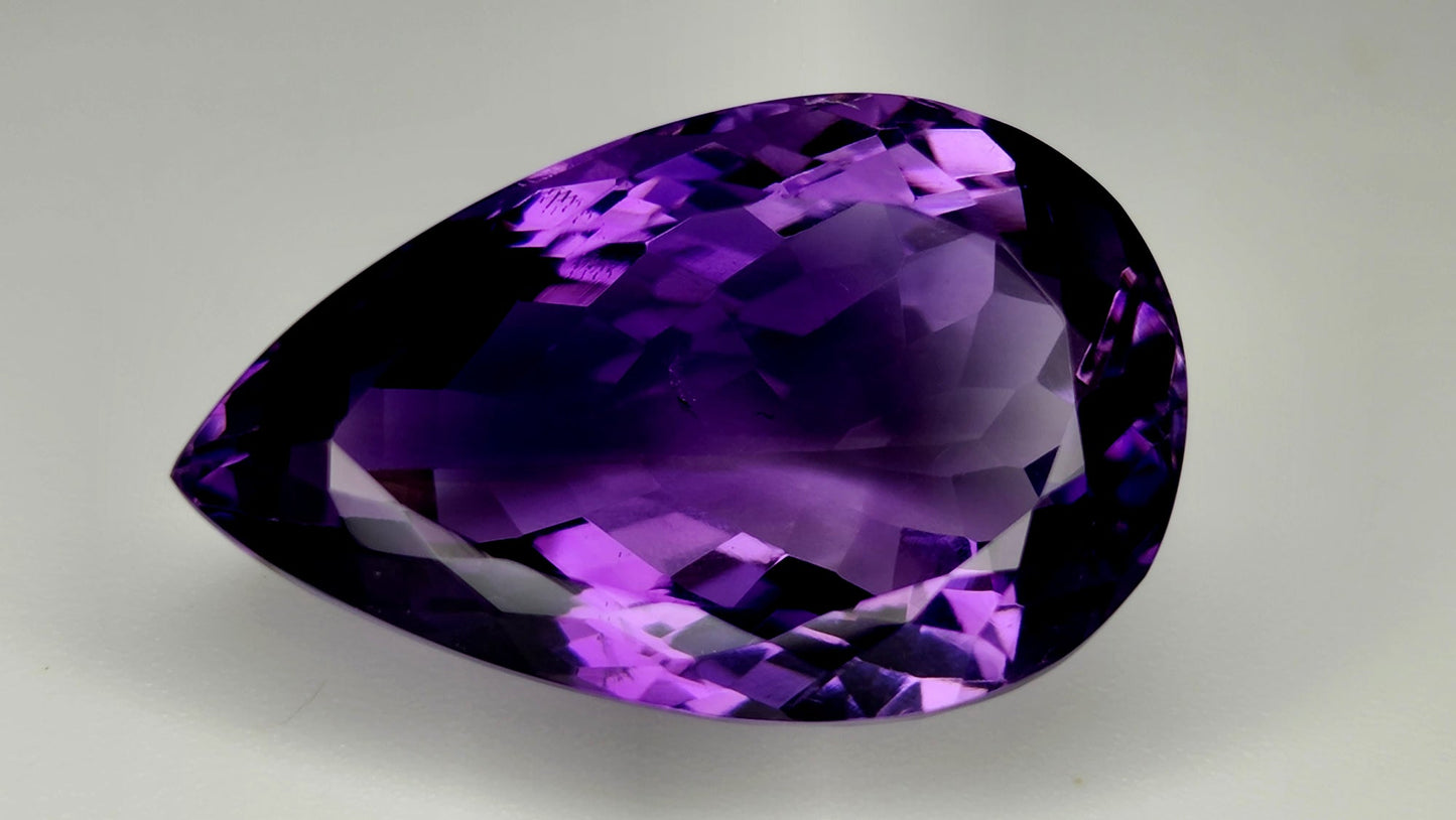28.95Carats Natural Amethyst Gemstone IGCAma28