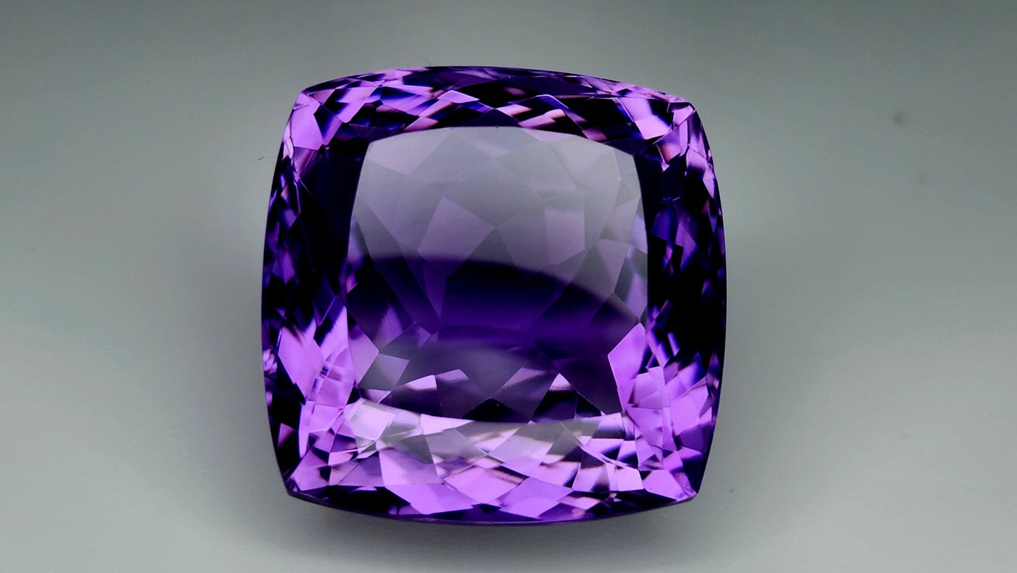 49.45Carats Natural Amethyst Gemstone IGCAma06