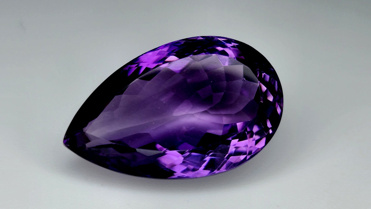 21.60Carats Natural Amethyst Gemstone IGCAma72