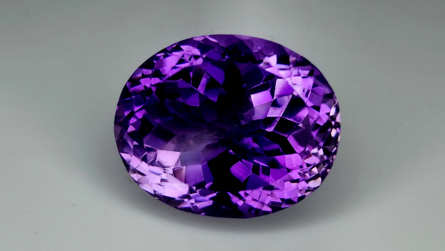 16.95Carats Natural Amethyst Gemstone IGCAma81