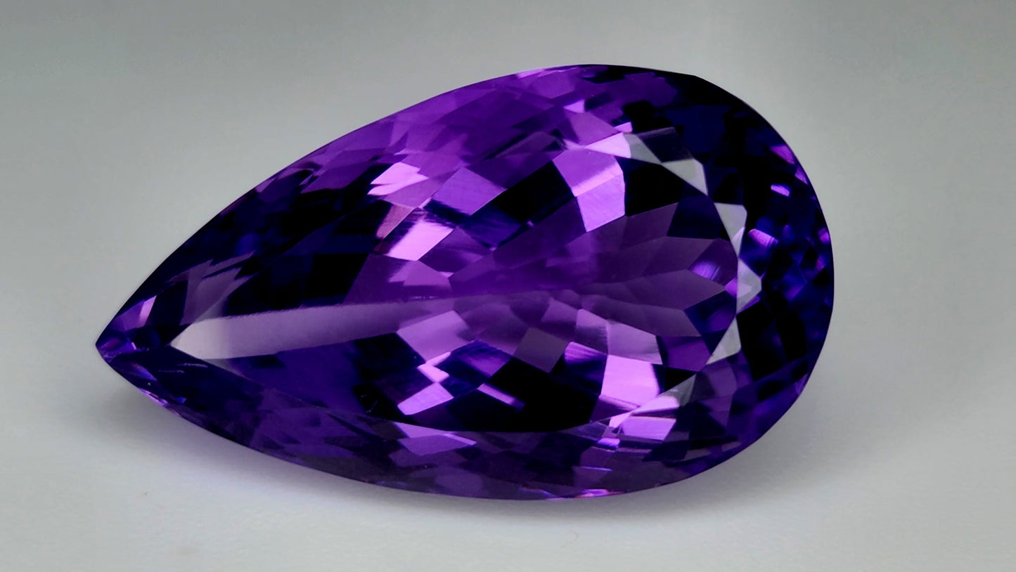 18.90Carats Natural Amethyst Gemstone IGCAma82