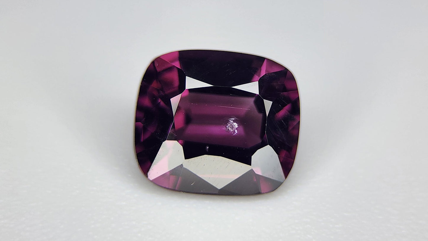 1.35Carats Natural Spinel Gemstone IGCAMAS46