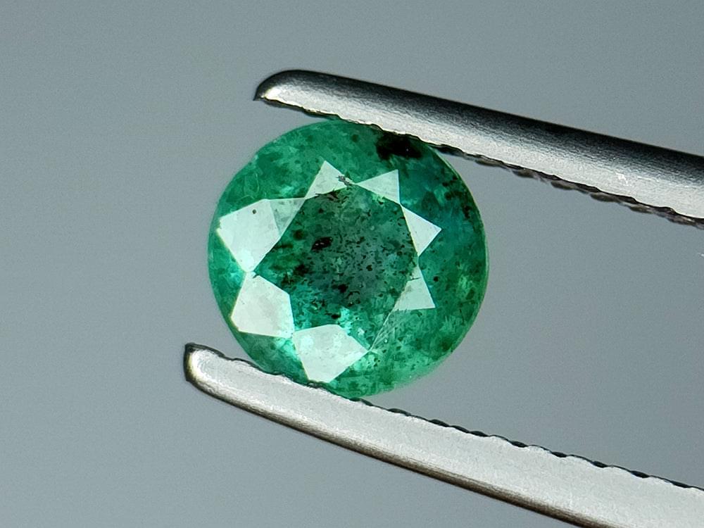 0.75Crt Natural Emerald Gemstones IGCZZM60 - imaangems