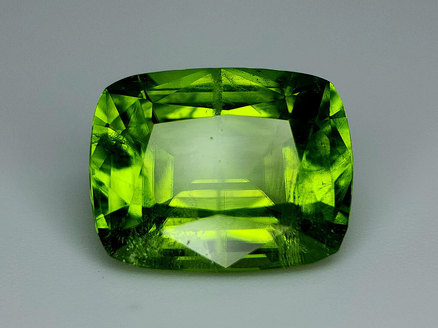 10CT NATURAL PAKISTAN PERIDOT STONES IGCPS02 - imaangems